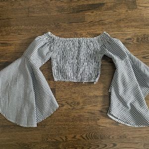 LF crop top with flowy sleeves, size extra small